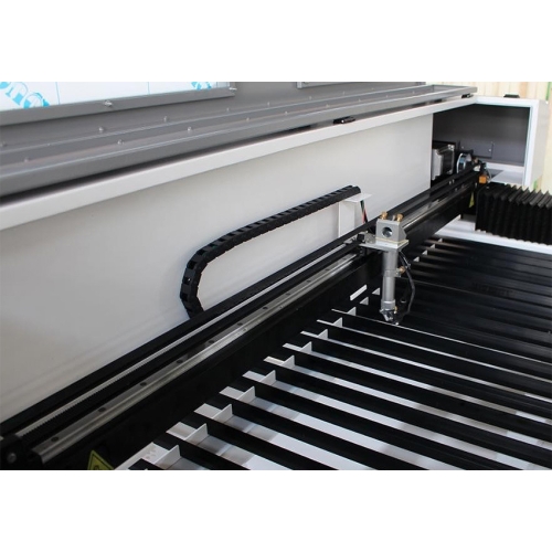 CO2 laserplotter 130W UG-1325L 250x130cm + Accessoires